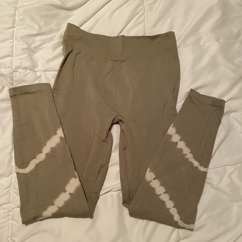 Green tie dye leggings